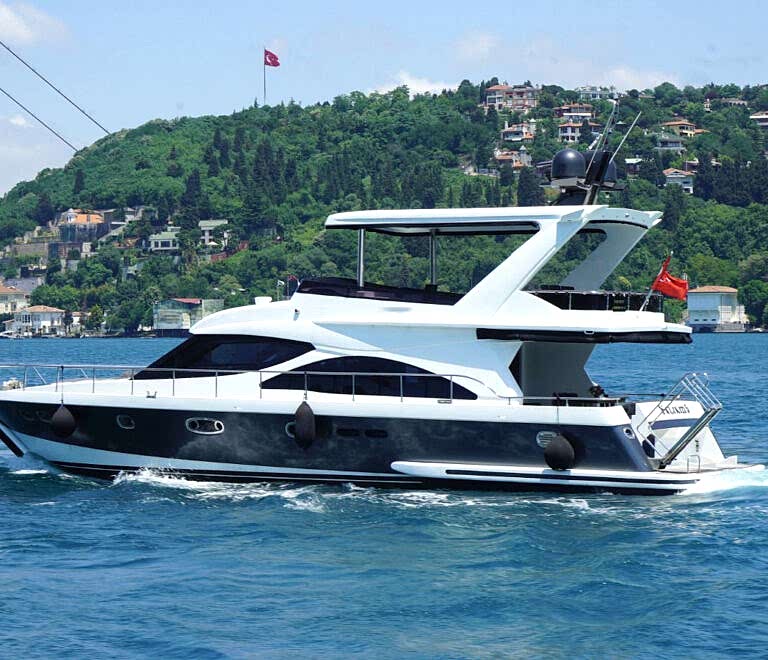 Yacht 5